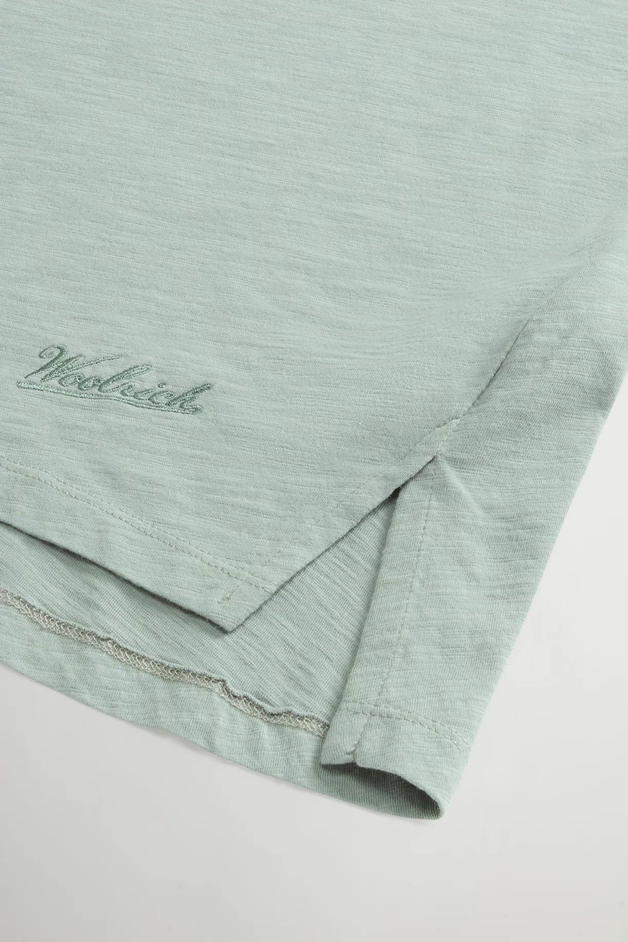 Woolrich Women T-Shirt in Pure Cotton Slub Fabric Chinois Green
