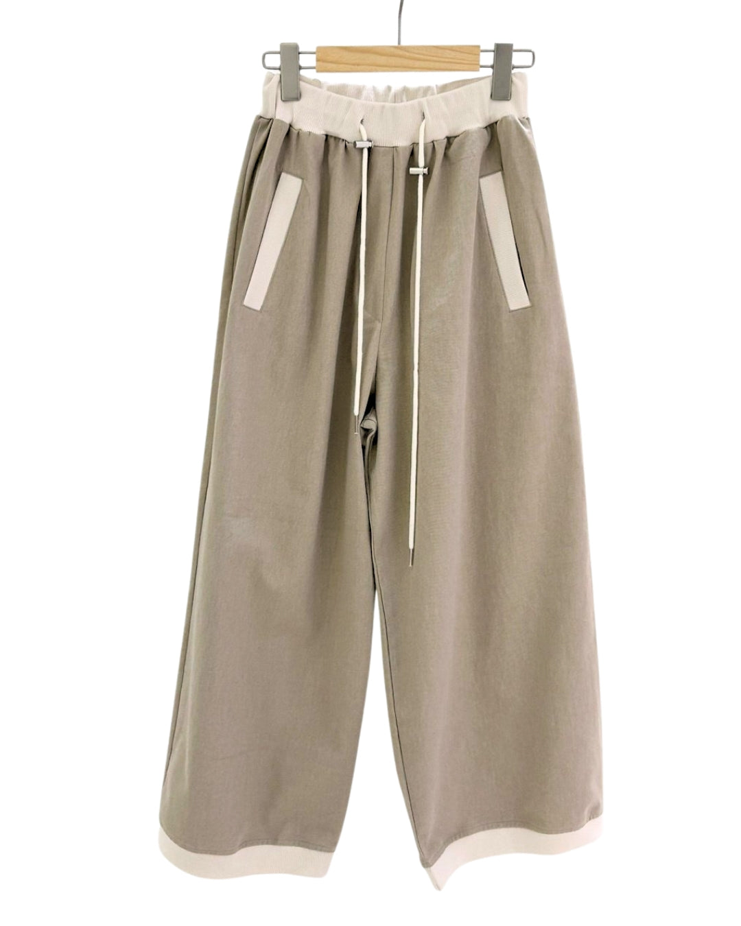Relaxed Two-Tone Wide-Leg Pants